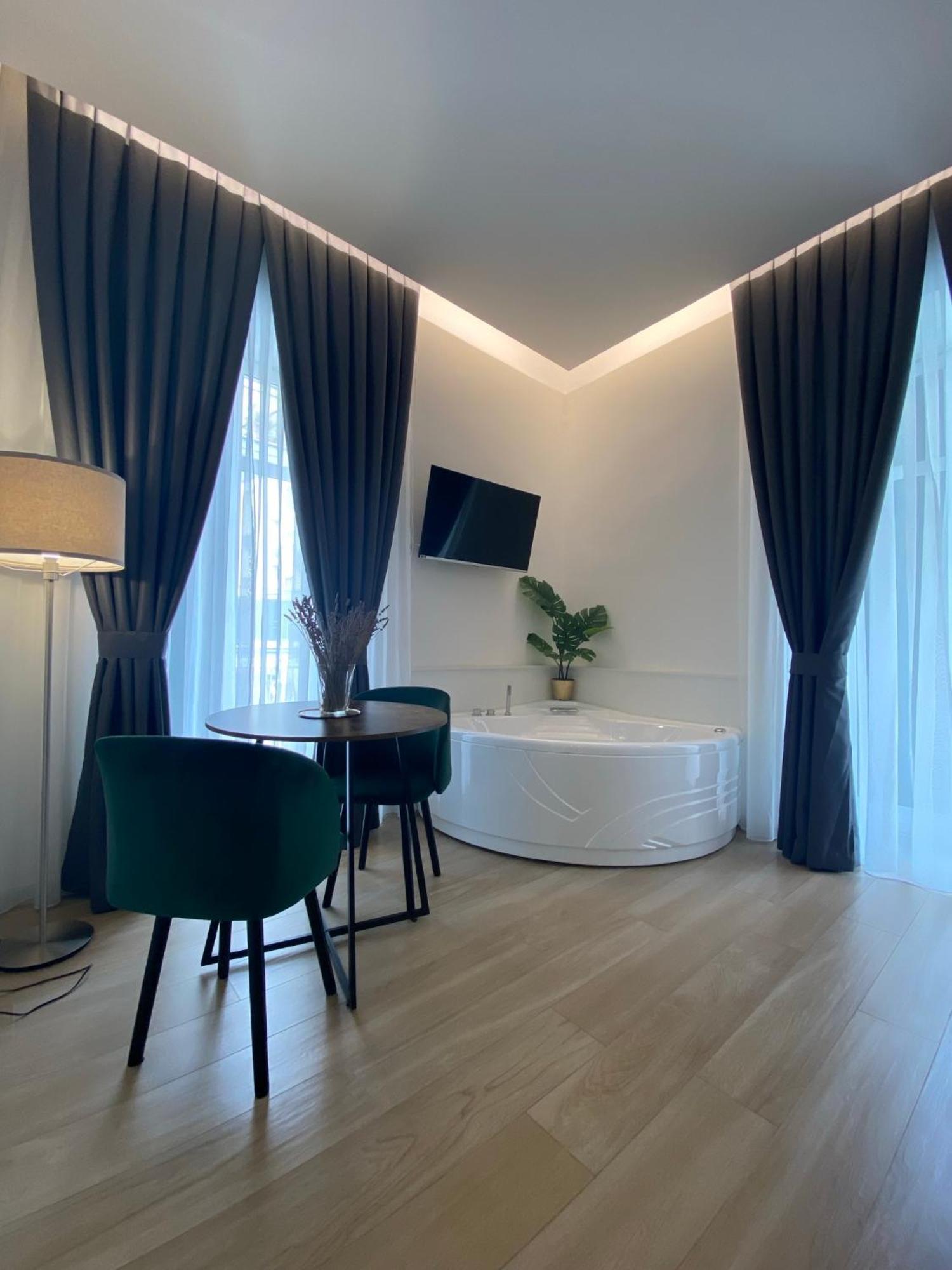 Gualtieri B&B - Luxury Rooms ซาน จอร์จิโอ อะ เครมาโน ภายนอก รูปภาพ
