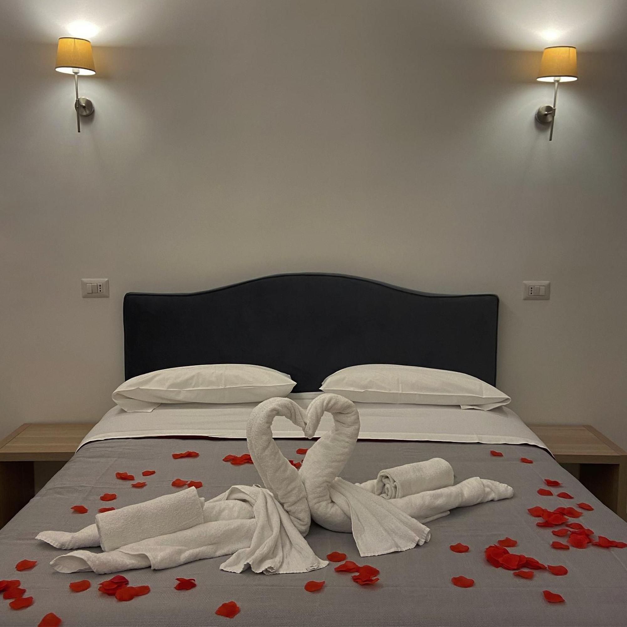 Gualtieri B&B - Luxury Rooms ซาน จอร์จิโอ อะ เครมาโน ภายนอก รูปภาพ